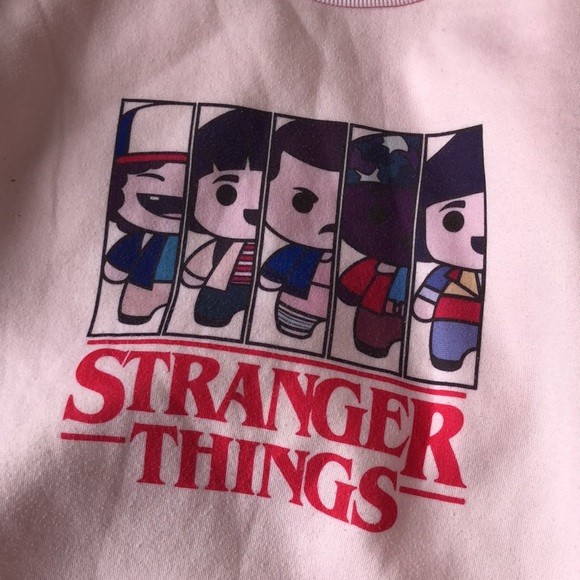 Stranger Things Pink Sweater 💖 - Picture 3 of 3